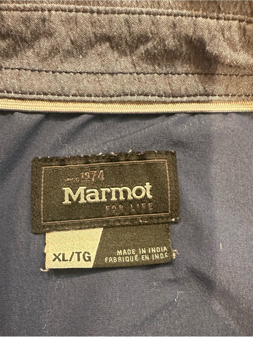 Marmot Men's Navy to Light Blue Gradient Short-Sleeve Button-Down - Picture 3 of 3